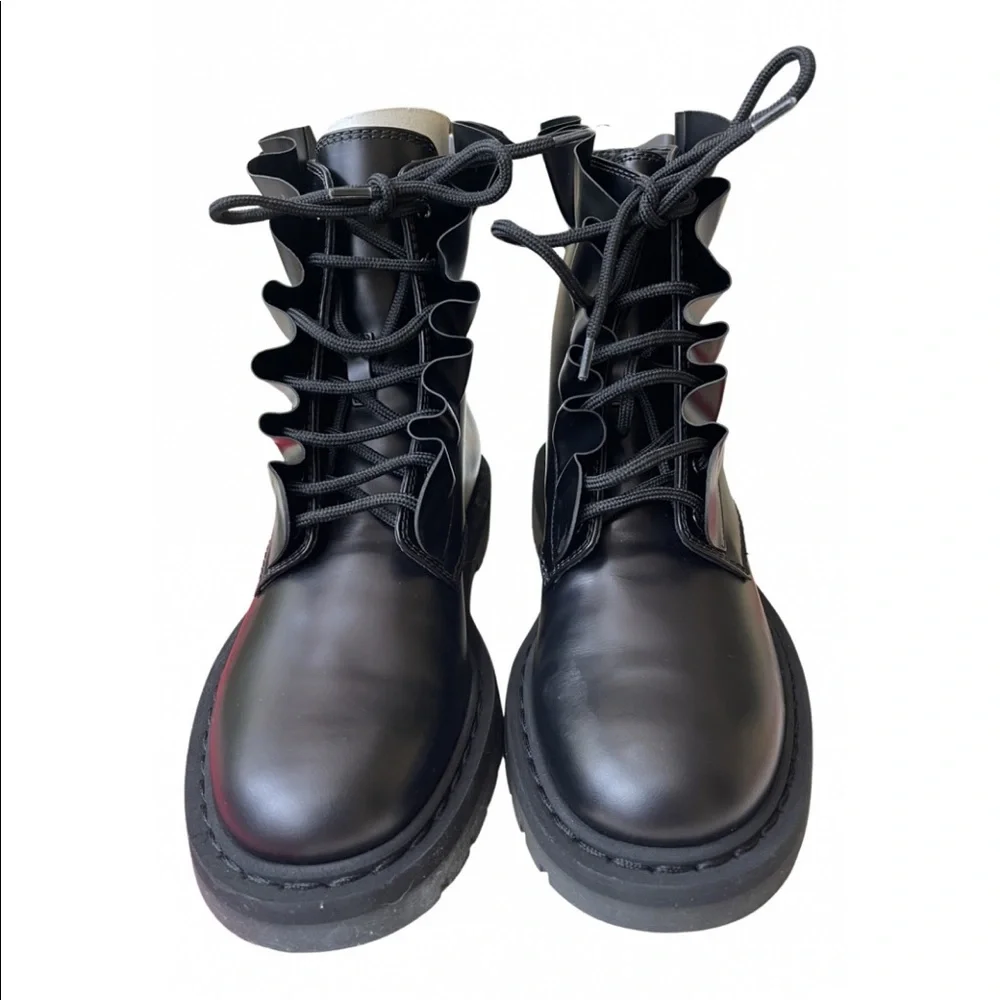 NWT Valentino heart boots size 7.5 US - Picture 4 of 4